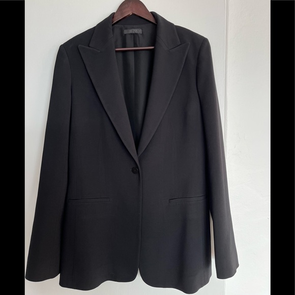 The Row Jackets & Blazers - The Row Black Single Button Blazer Minimalist Size 10 EUC